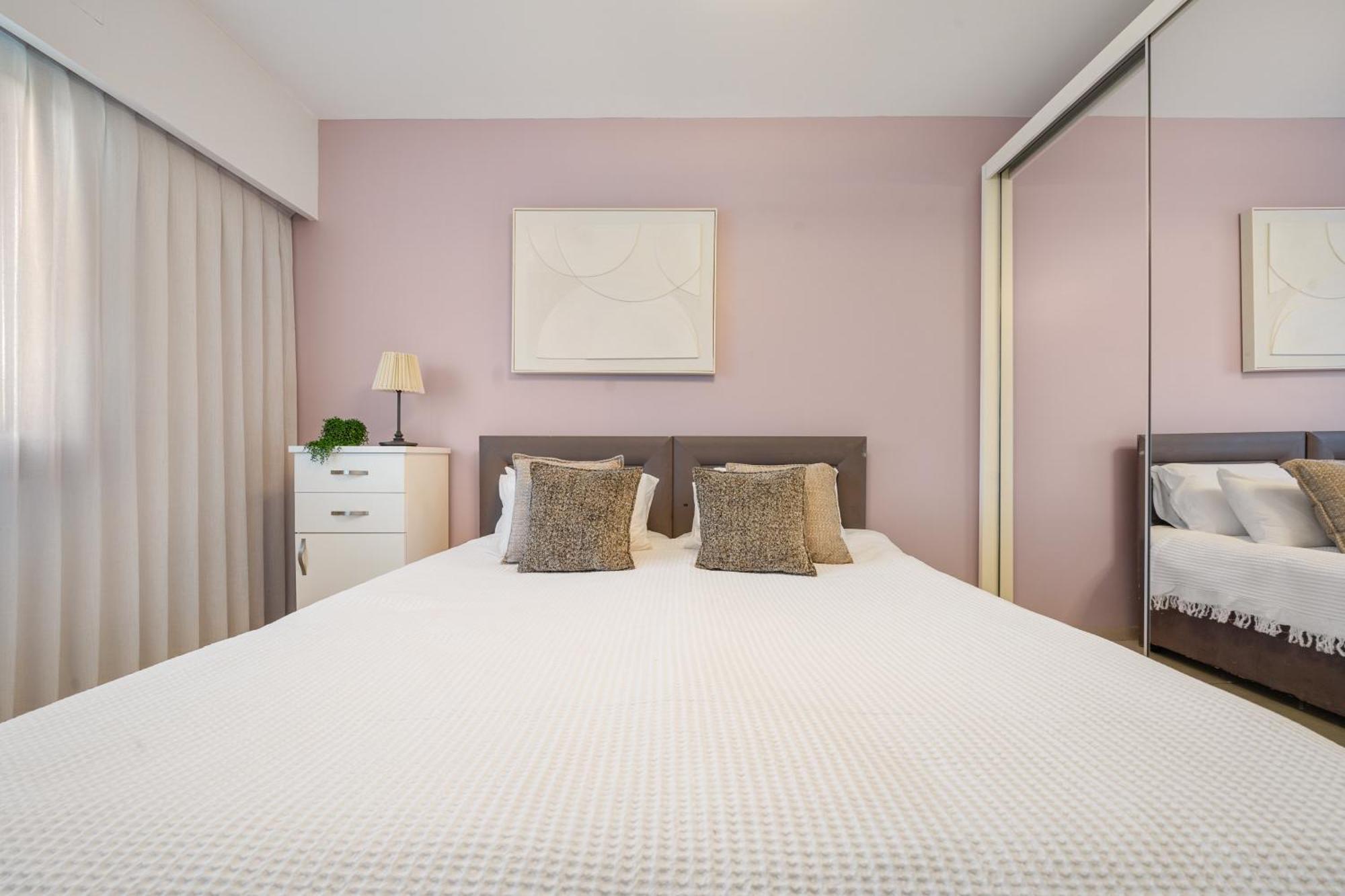 ירושלים Isrentals Haneviim - Aparthotel In City Center מראה חיצוני תמונה
