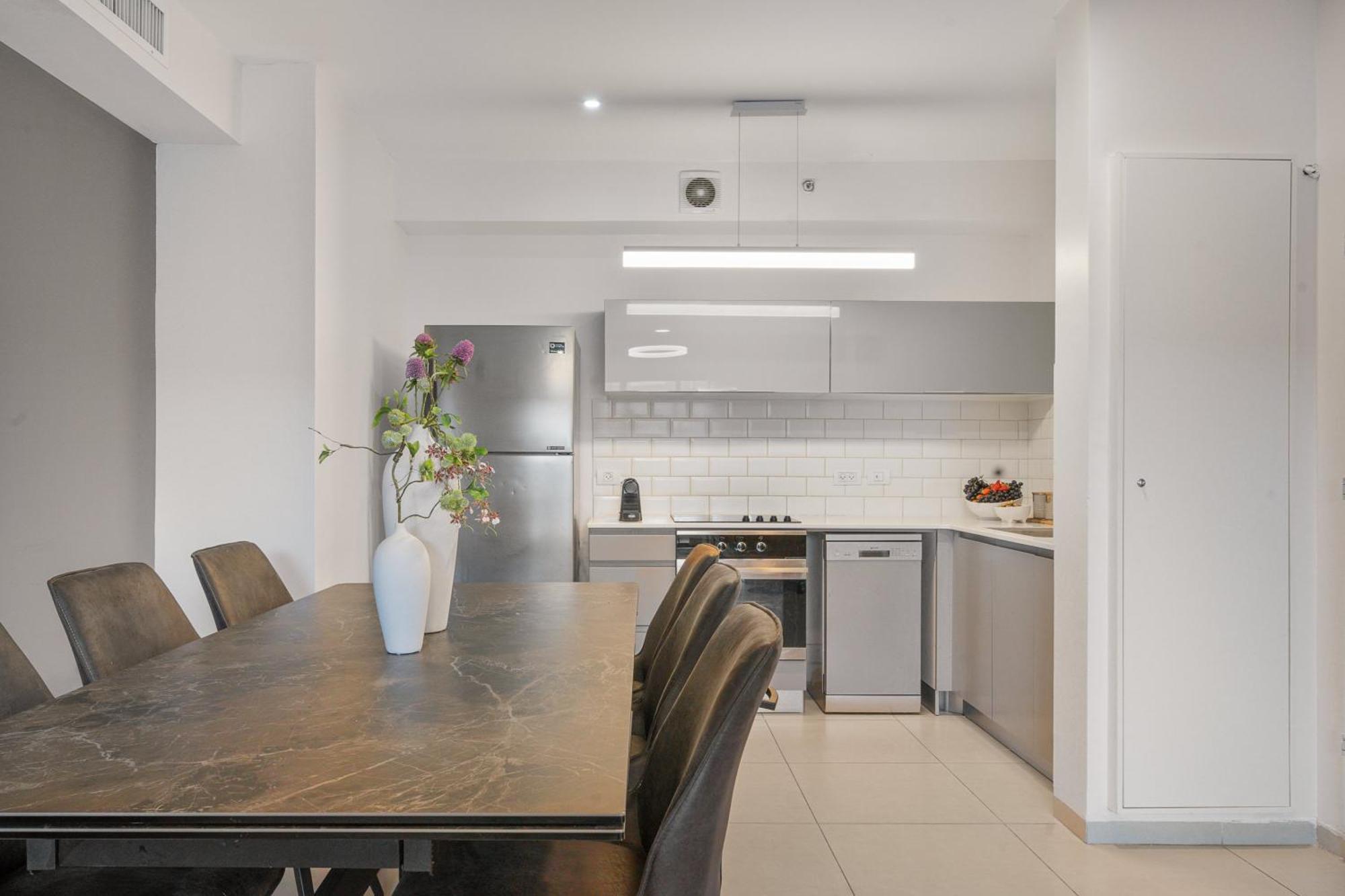 ירושלים Isrentals Haneviim - Aparthotel In City Center מראה חיצוני תמונה