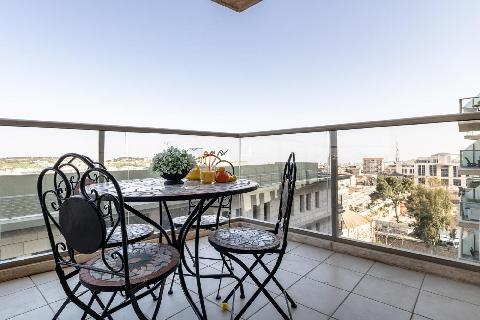 ירושלים Isrentals Haneviim - Aparthotel In City Center מראה חיצוני תמונה