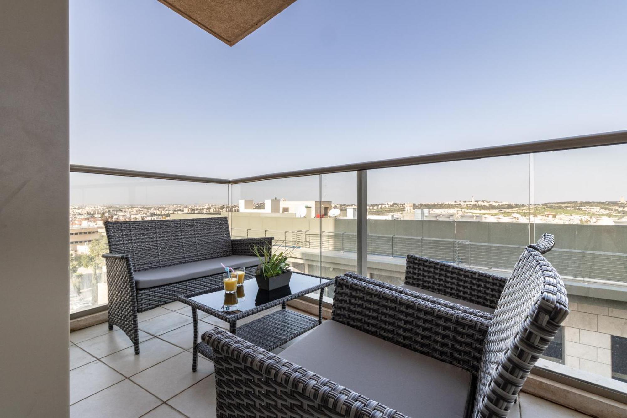 ירושלים Isrentals Haneviim - Aparthotel In City Center מראה חיצוני תמונה